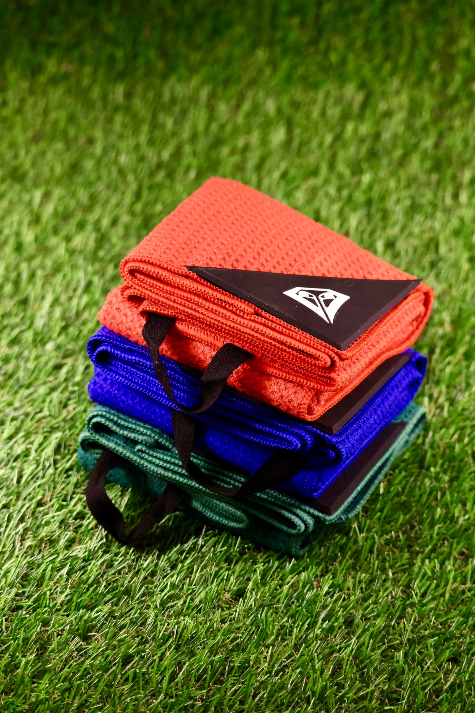 Blue Magnetic Golf Towel with Club Brush